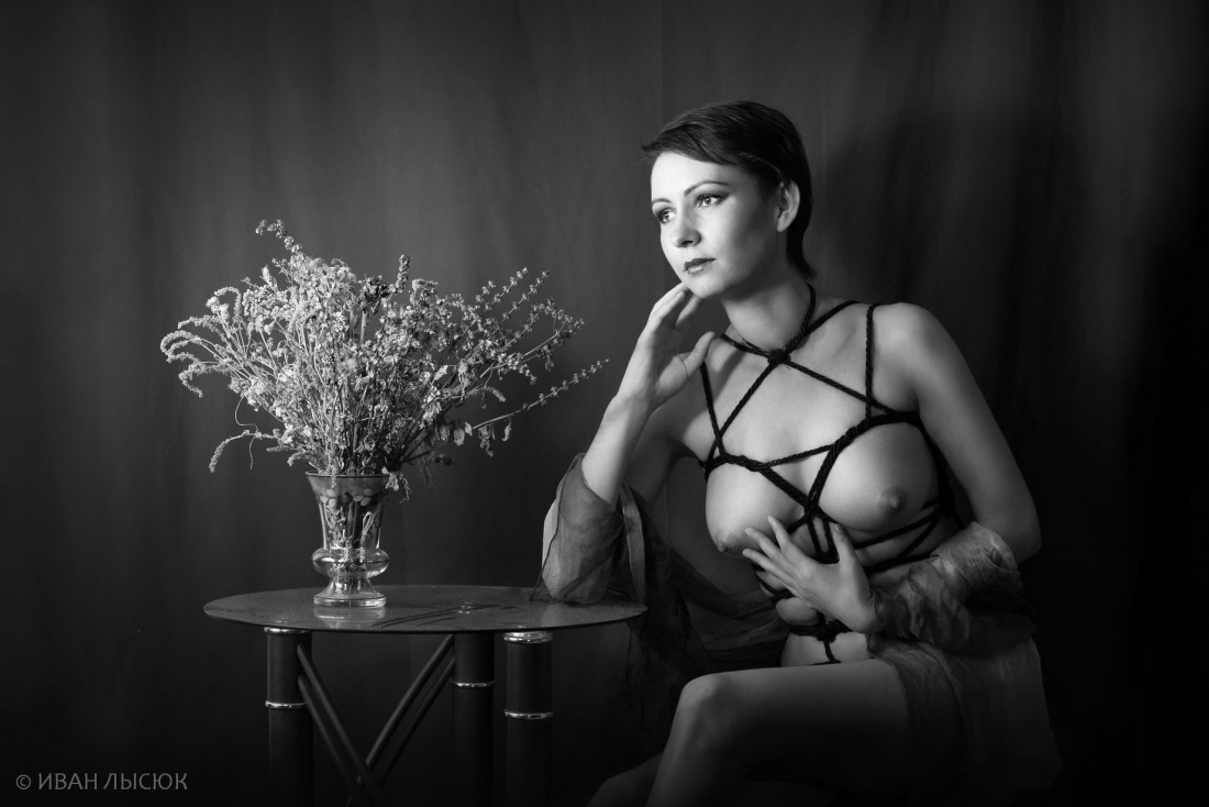 Константин Разумов картины эротичные