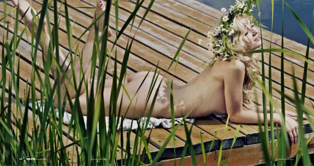 Полина Гагарина обнажилась