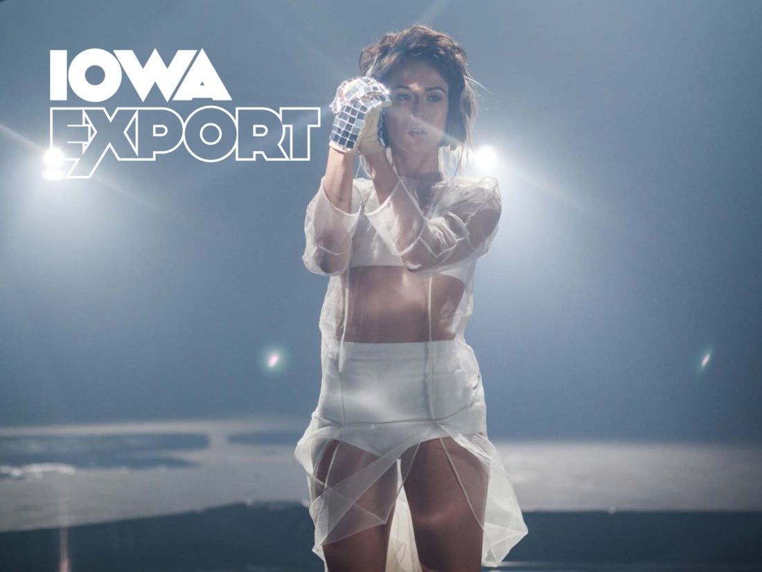 Айова певица ножки