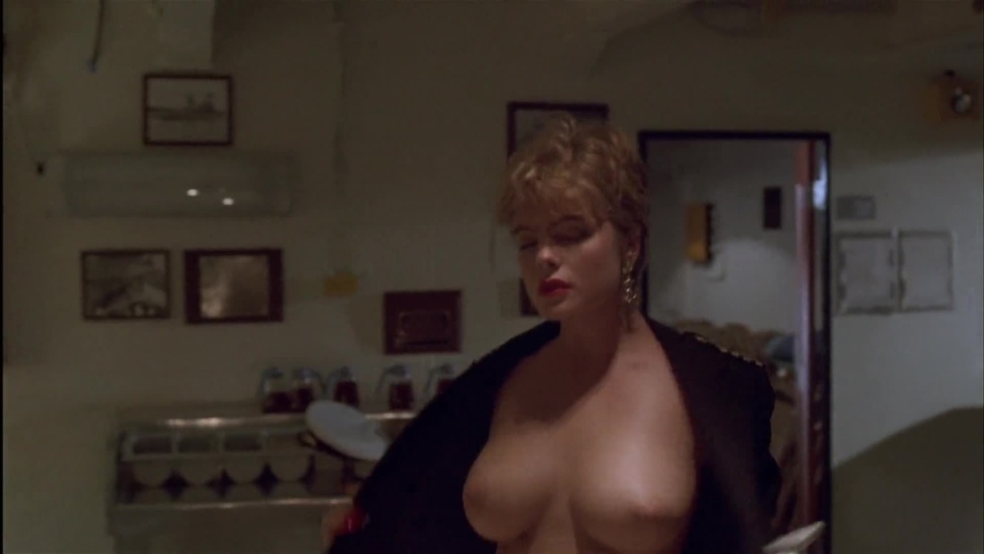 Хилари Суонк nude в фильмах