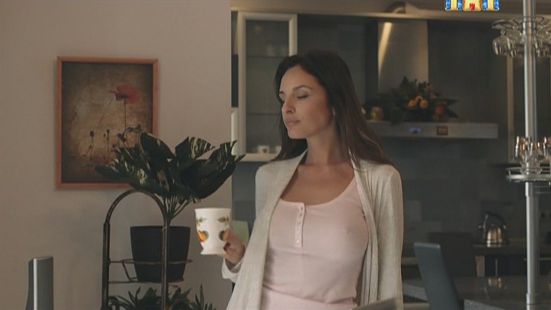 Софья Темникова ноги