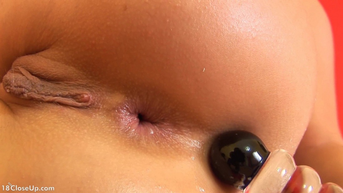 Красивый анус крупным планом