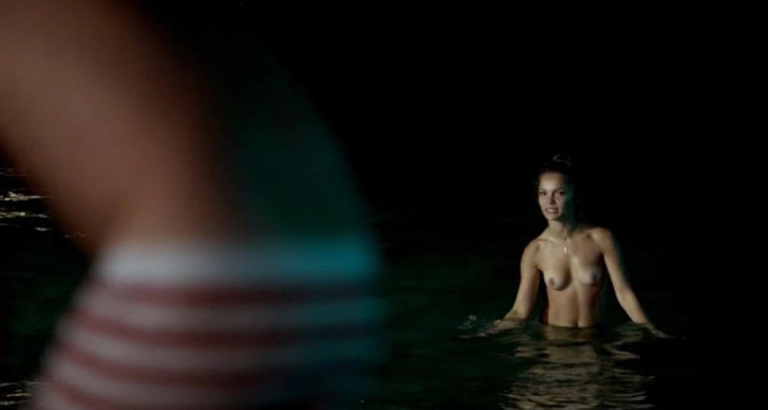 Лола Ле Ланн голые сцены