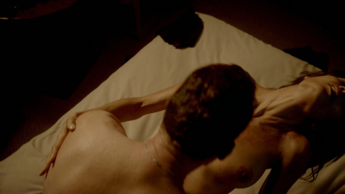 Тэнди Ньютон топлес