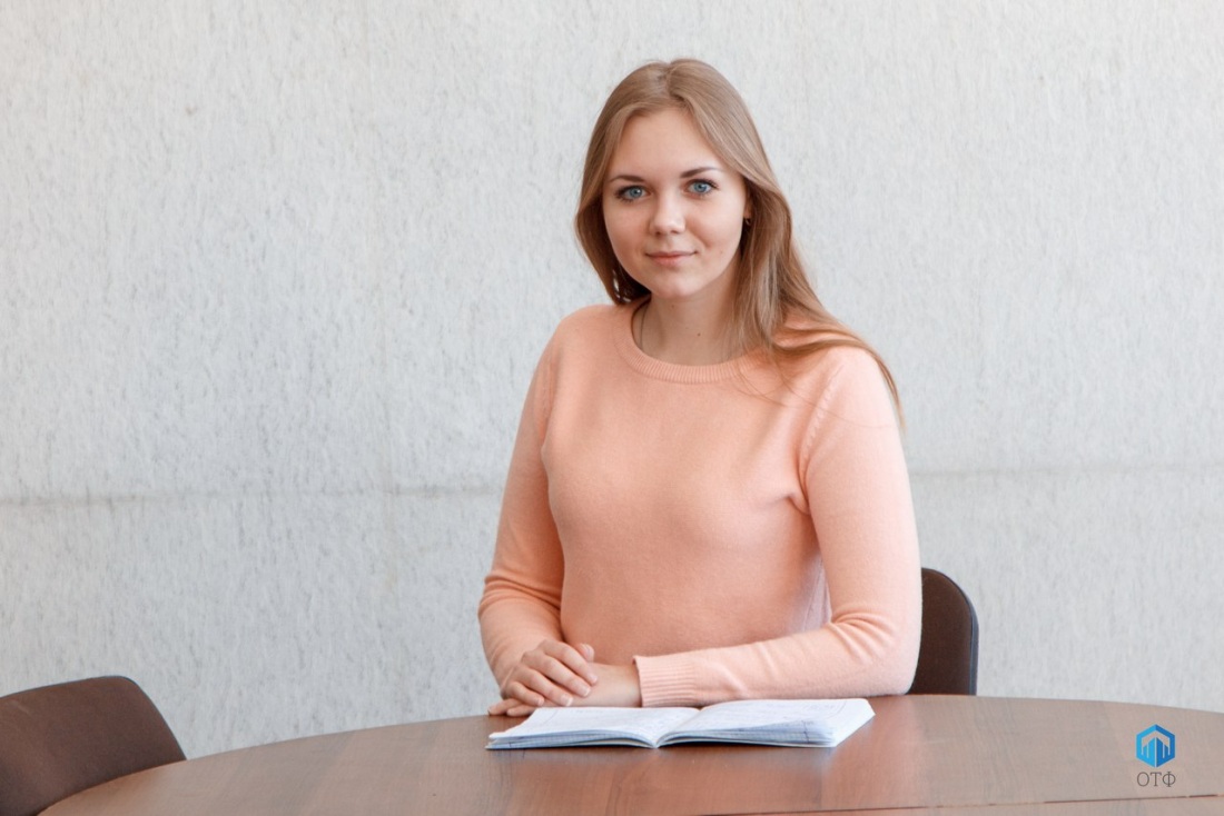 Наталья Форест босиком