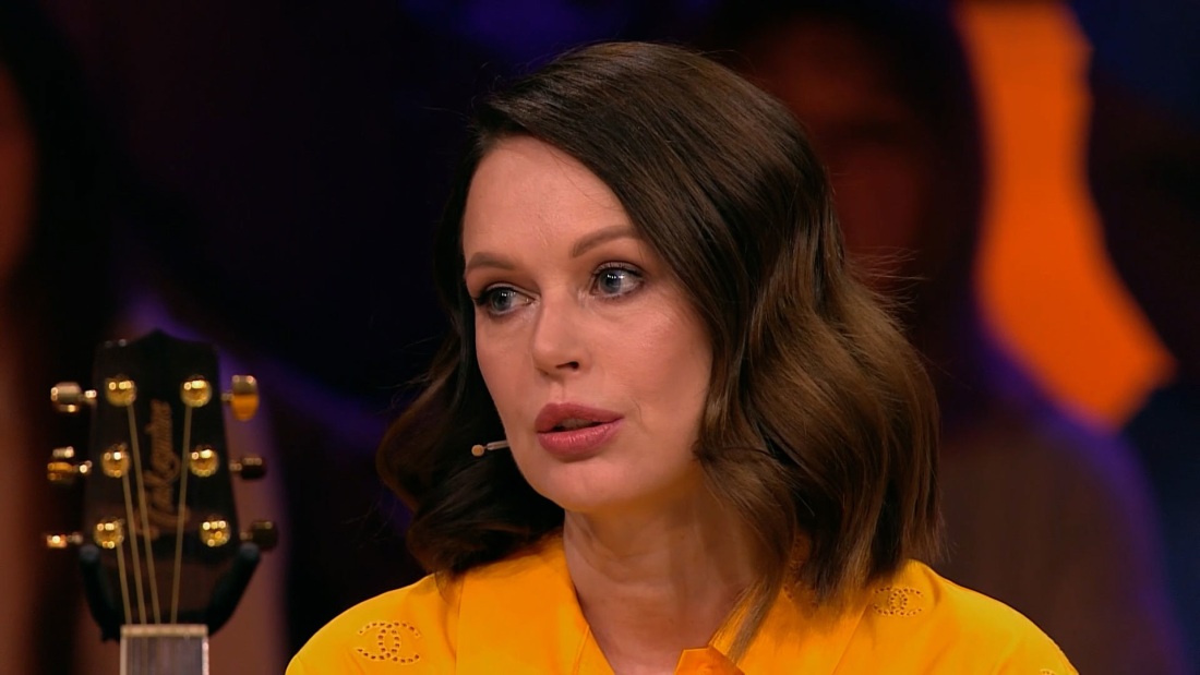 Телеведущая Россия