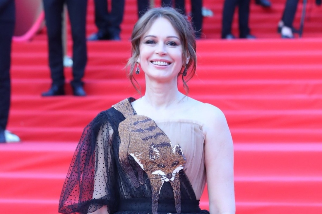 Ирина Безрукова актриса в купальнике