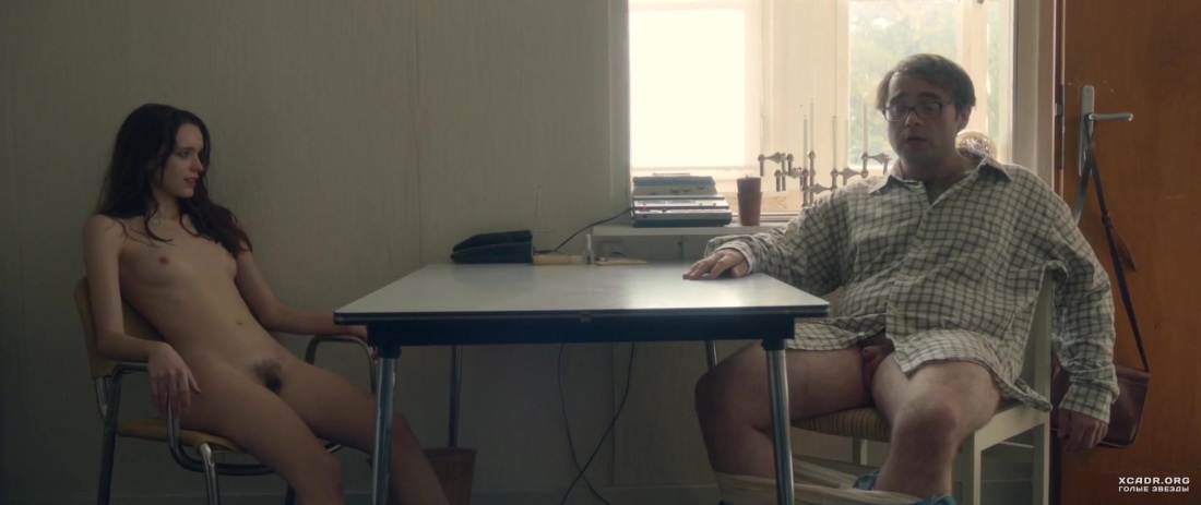 Стейси Мартин нимфоманка nude