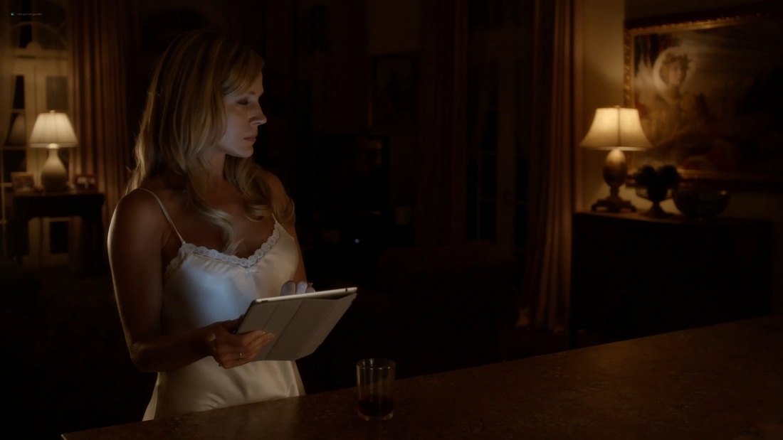 Вера Фармига 2010