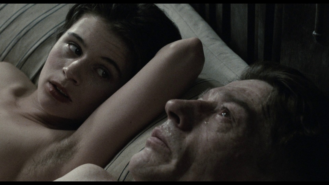 Джули Бенц +18