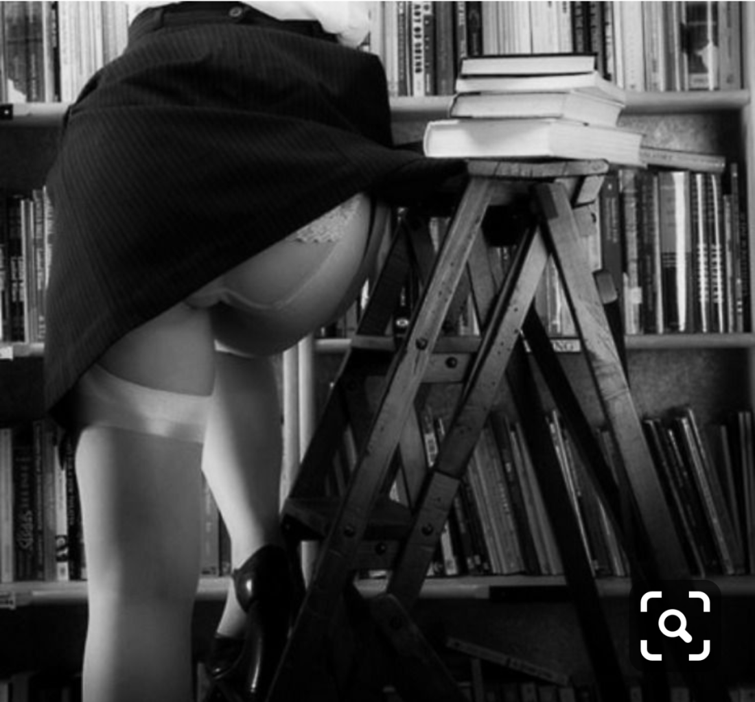 Голые женщины в супермаркете