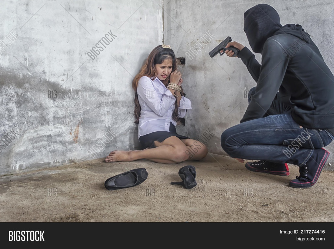 Фотосессия девушка в заложниках