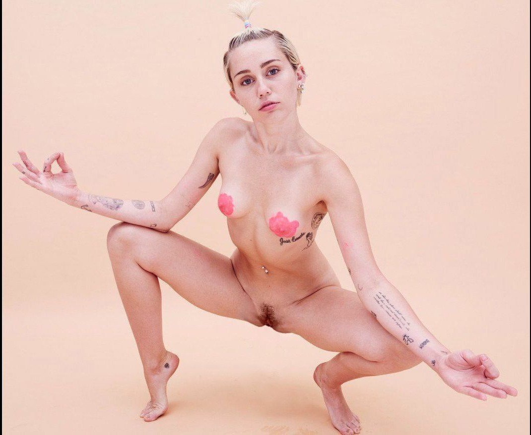 Майли Сайрус Терри Ричардсон nude