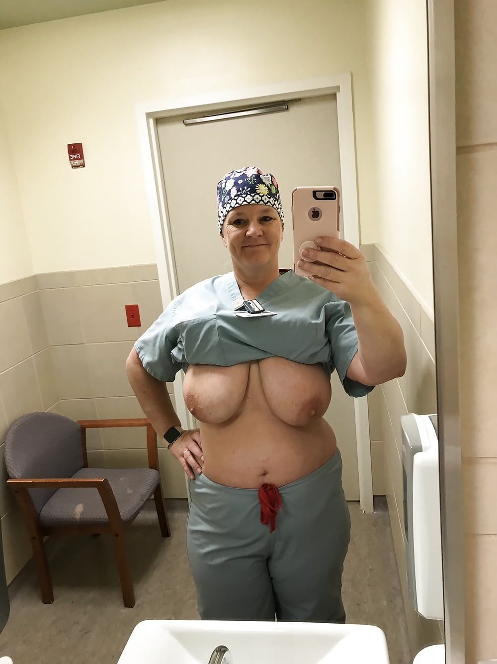 Эротические селфи бабушек