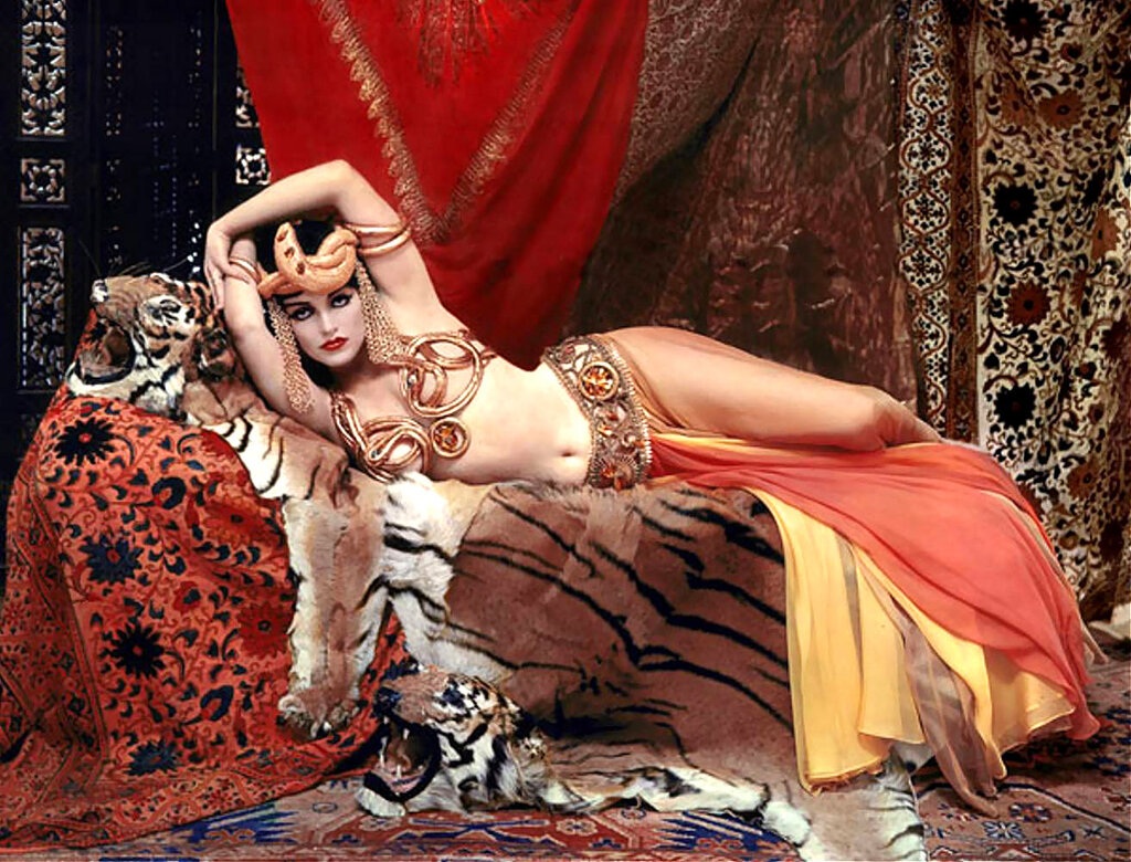 Эротический костюм Клеопатры