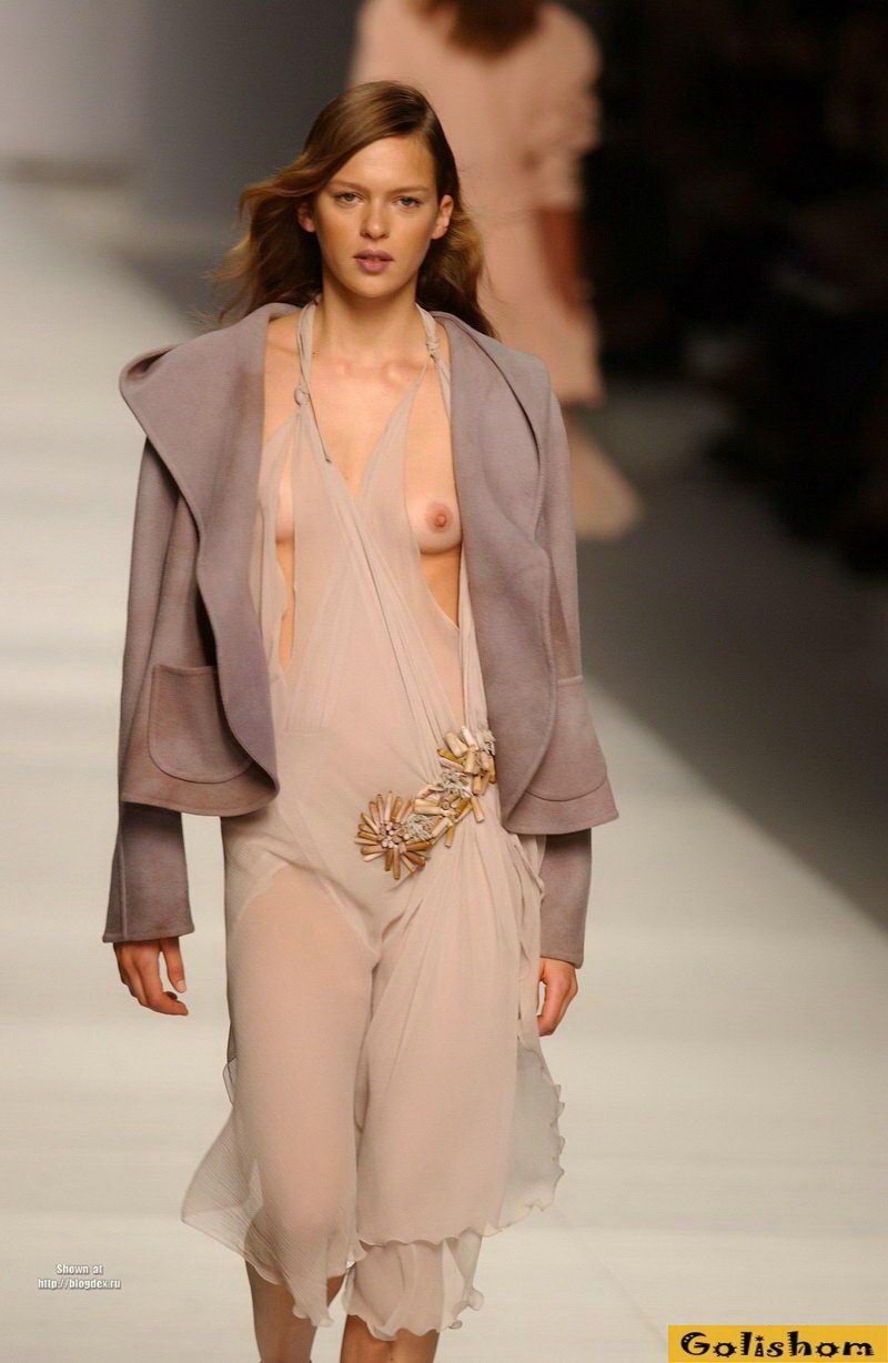 Алана Кузнецова грудь nude Catwalk