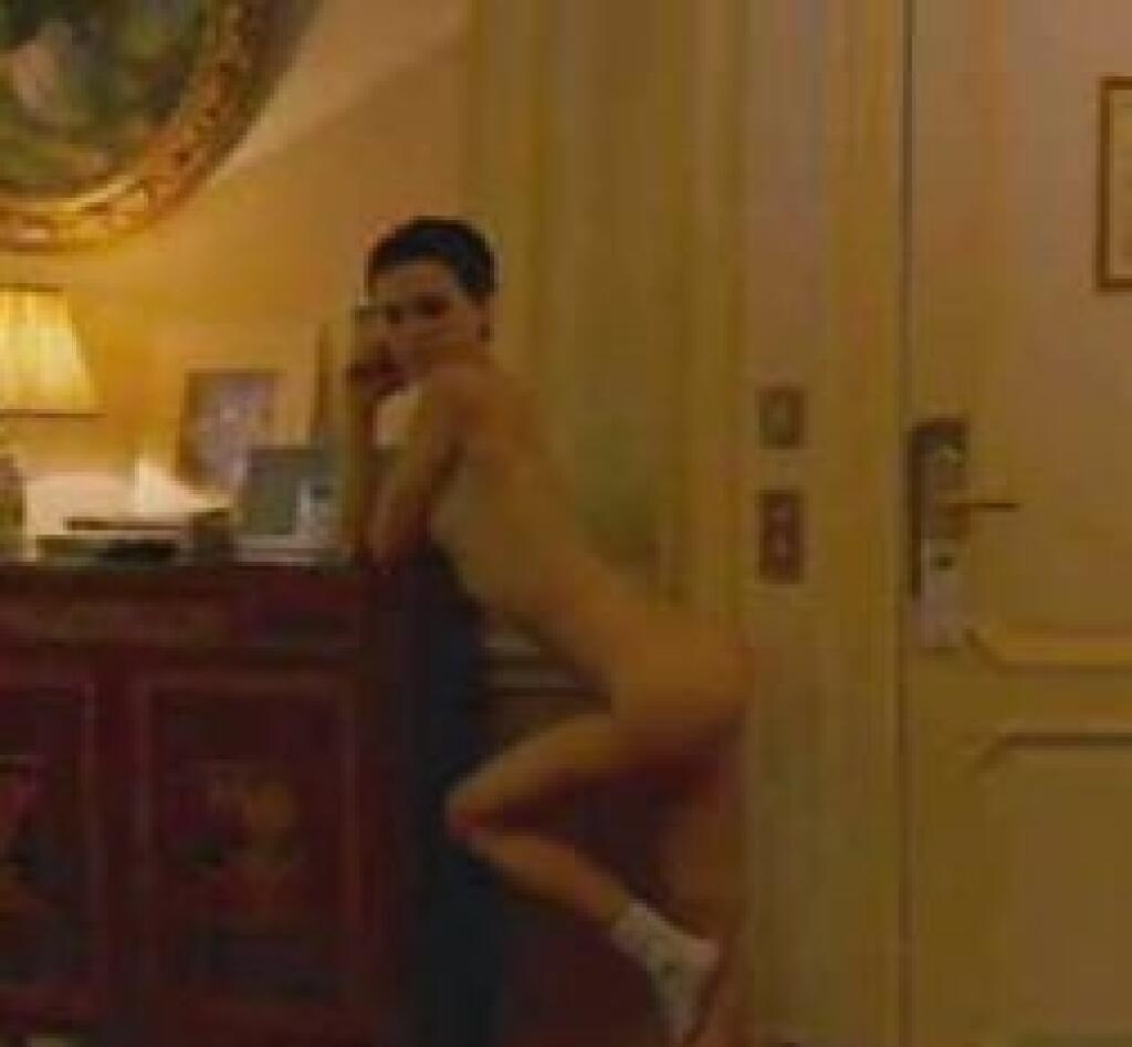 Натали Портман постельные сцены