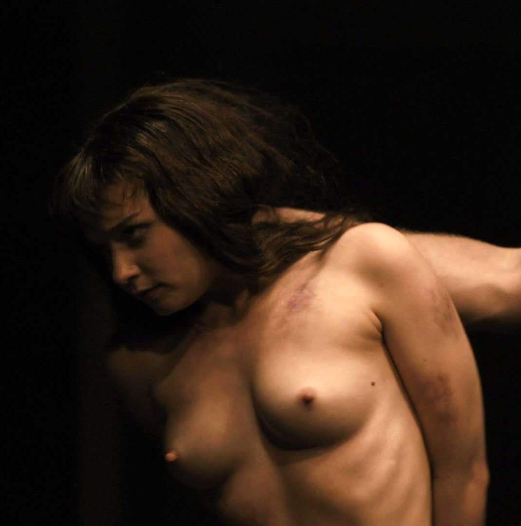 Джессика Барден сливы