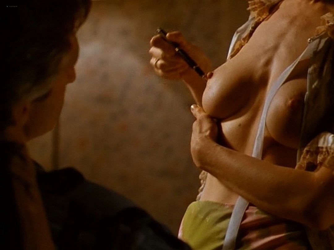 Тильда Суинтон голая в кино