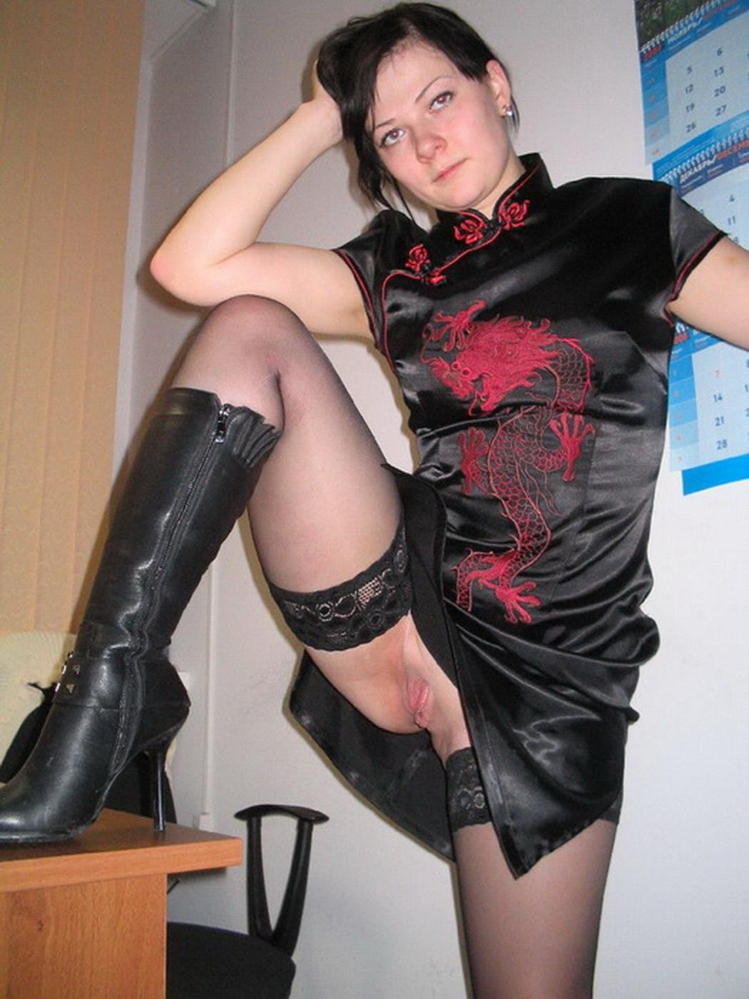 Юбка чулки сапоги и без трусов