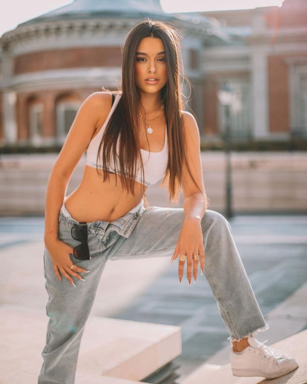 Мелони Диас в купальнике