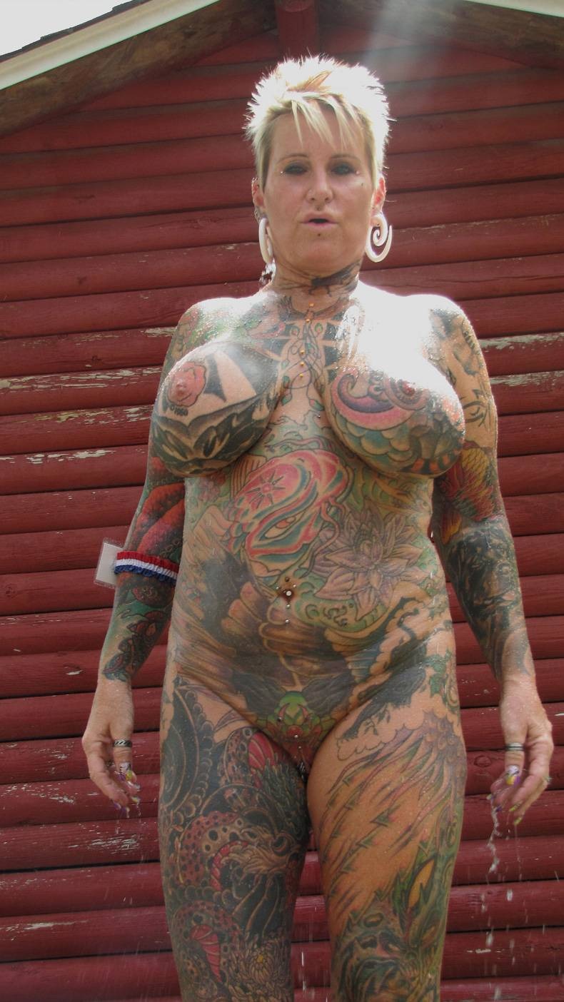 Зрелые татуированные бабы