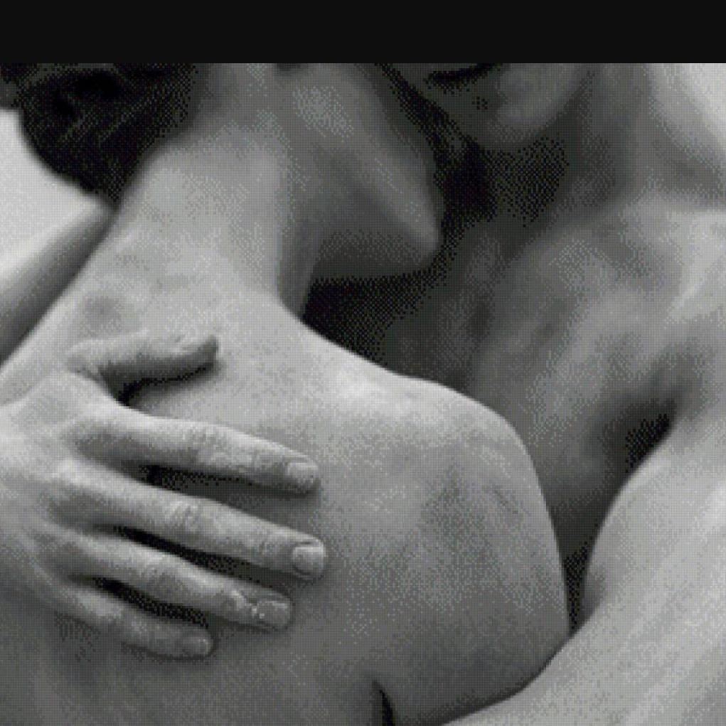 Крепкие мужские объятия