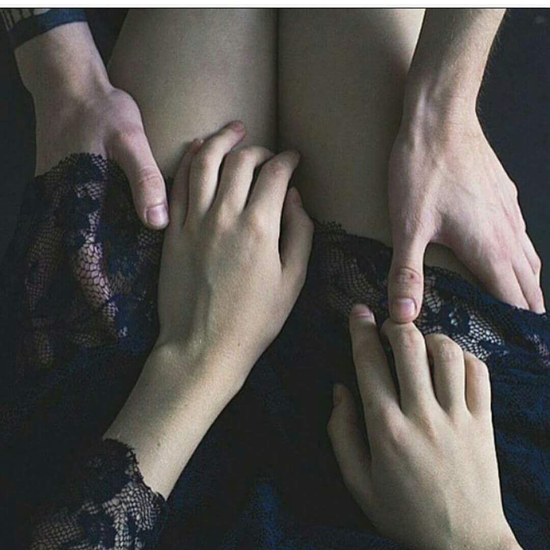 Нежное прикосновение к телу