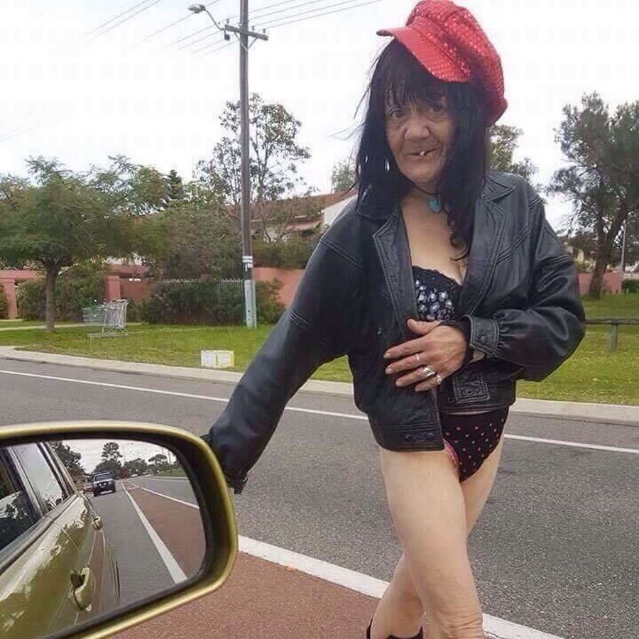 Девушки на трассе смешные