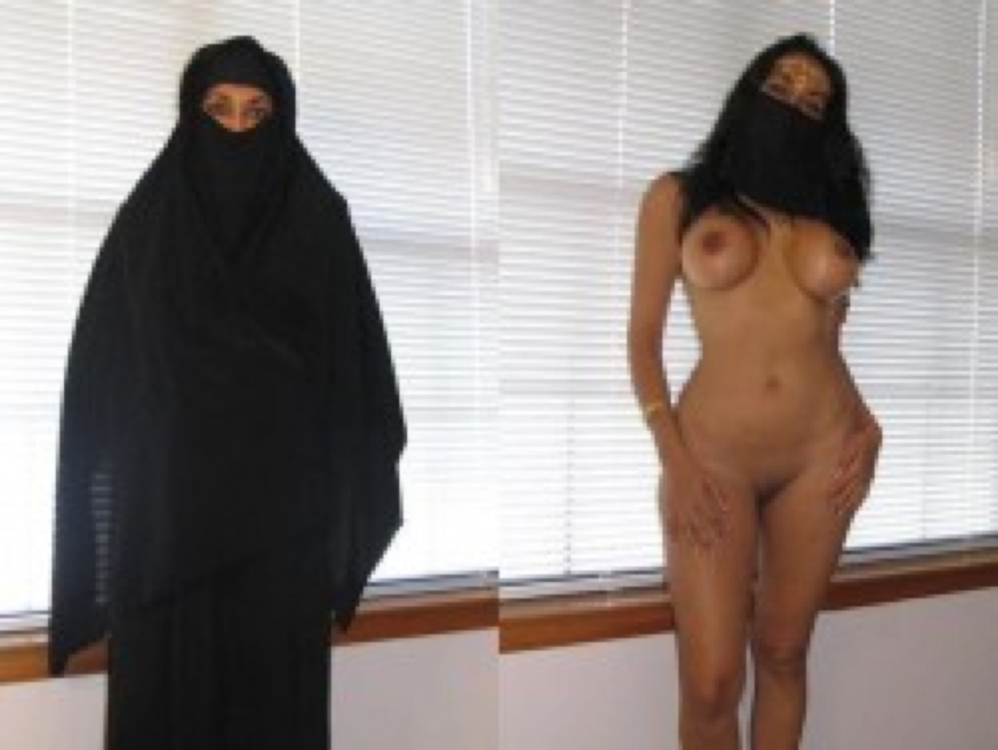 Arab nude women photos