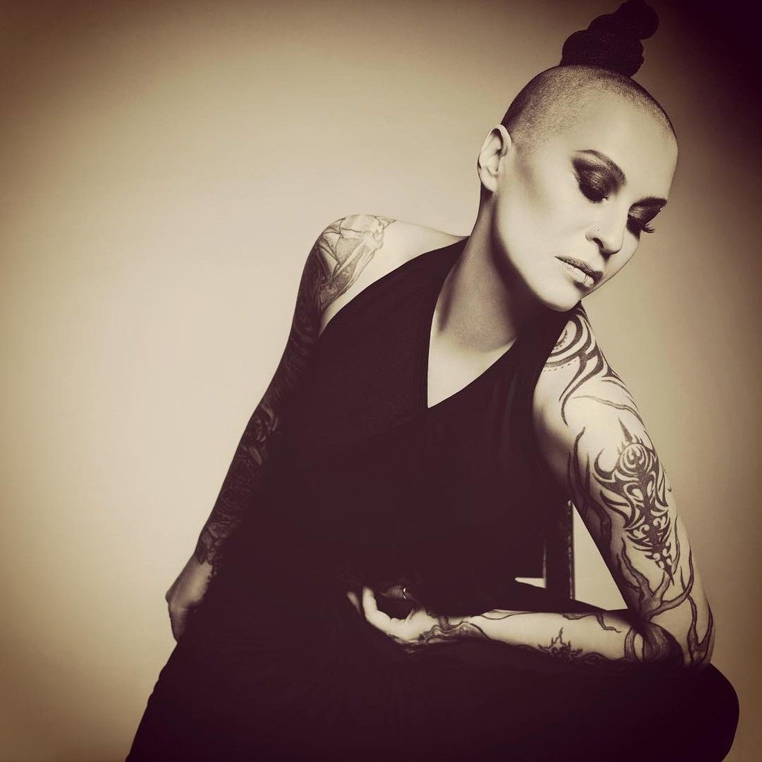 Наргиз Закирова о России