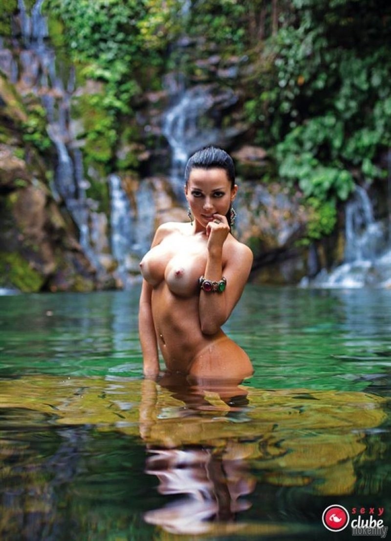 Фернанда Феррари большие сиськи