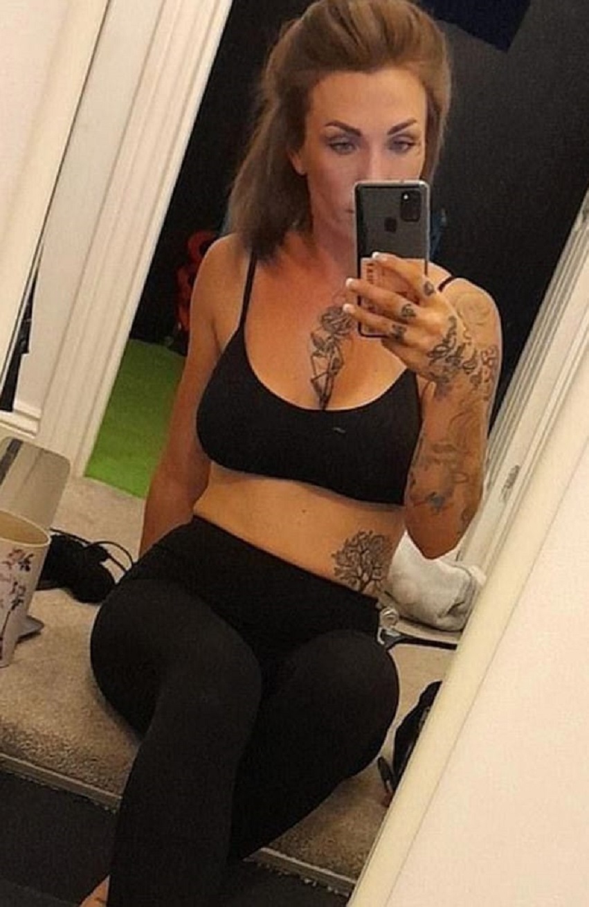 32 Летняя женщина совратила 14 летнего