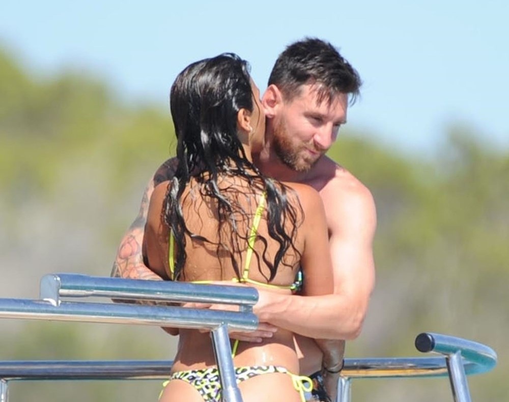 Антонелла Месси горячие