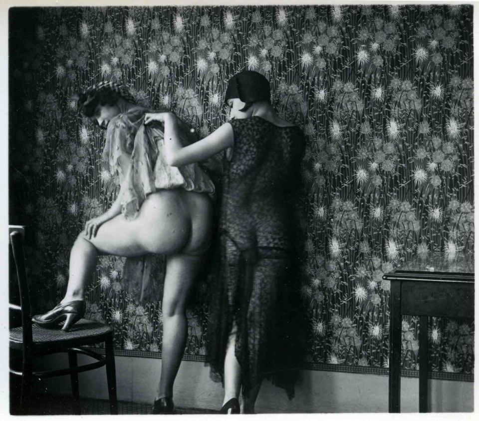 Старые голые женщины ретро