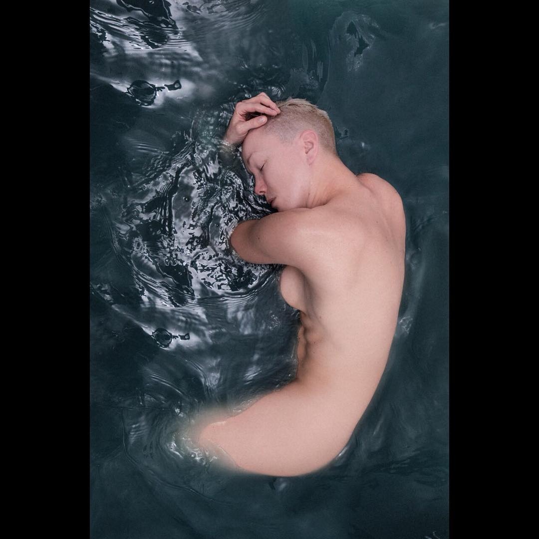 Дарья Мороз обнажилась