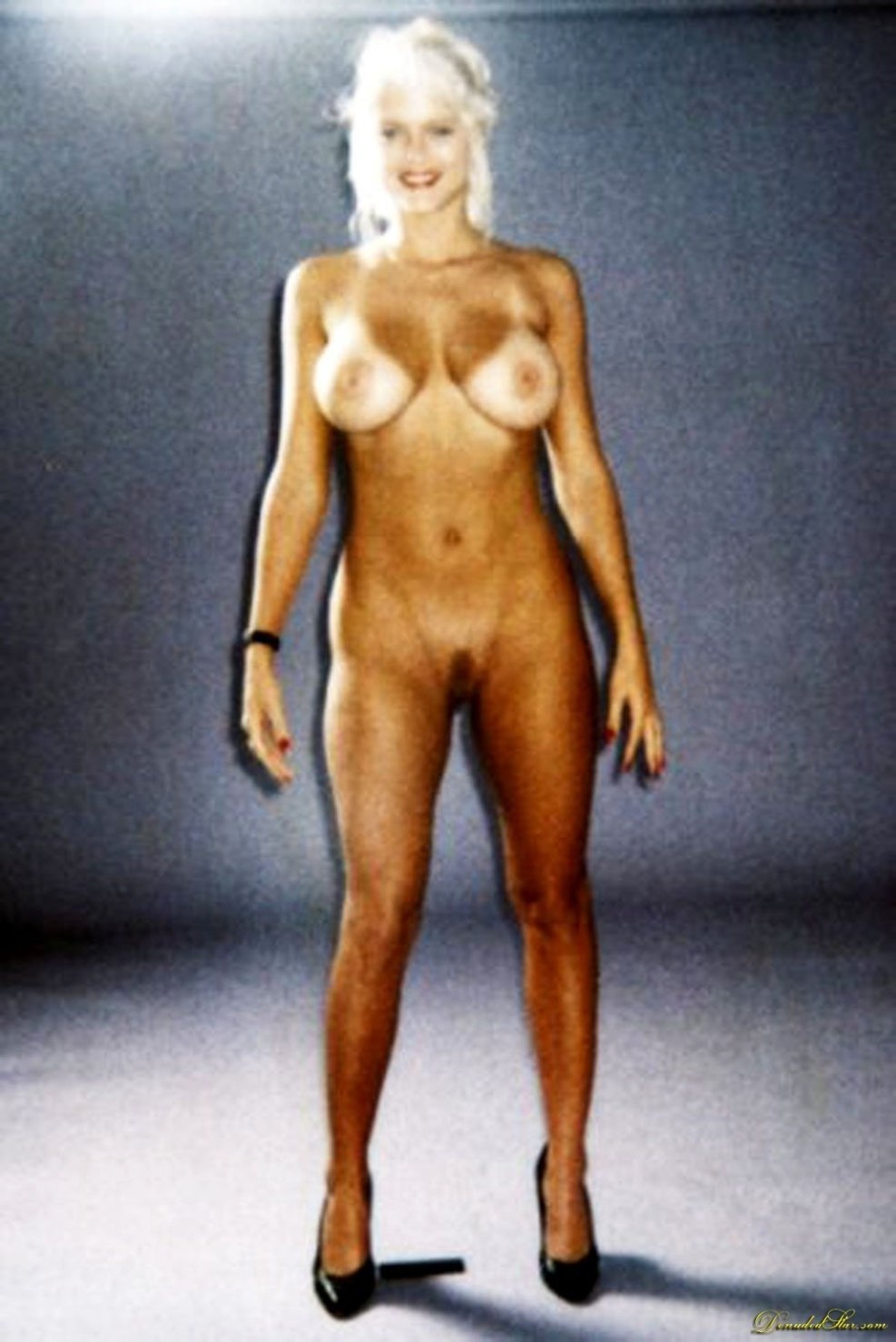 Вера Фишер в в эротическом комедии Бразилия