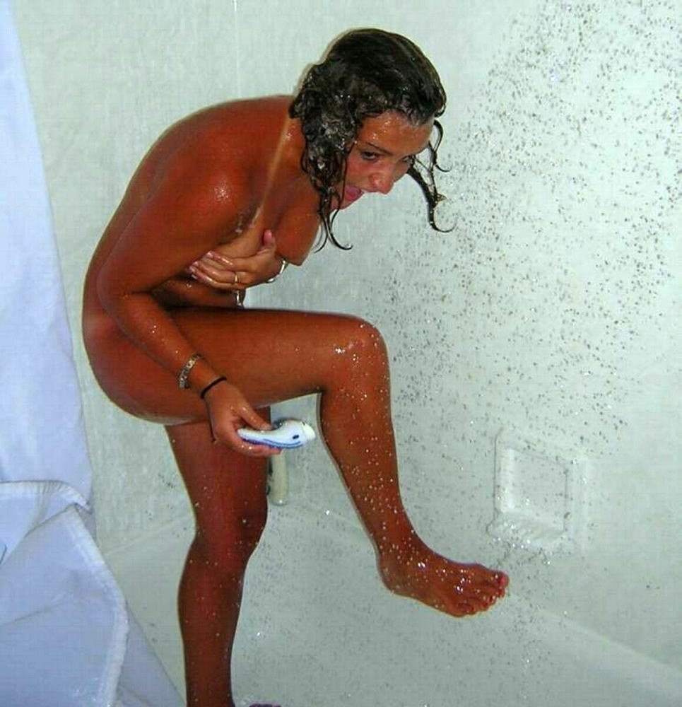 Киски на нудиском пляже