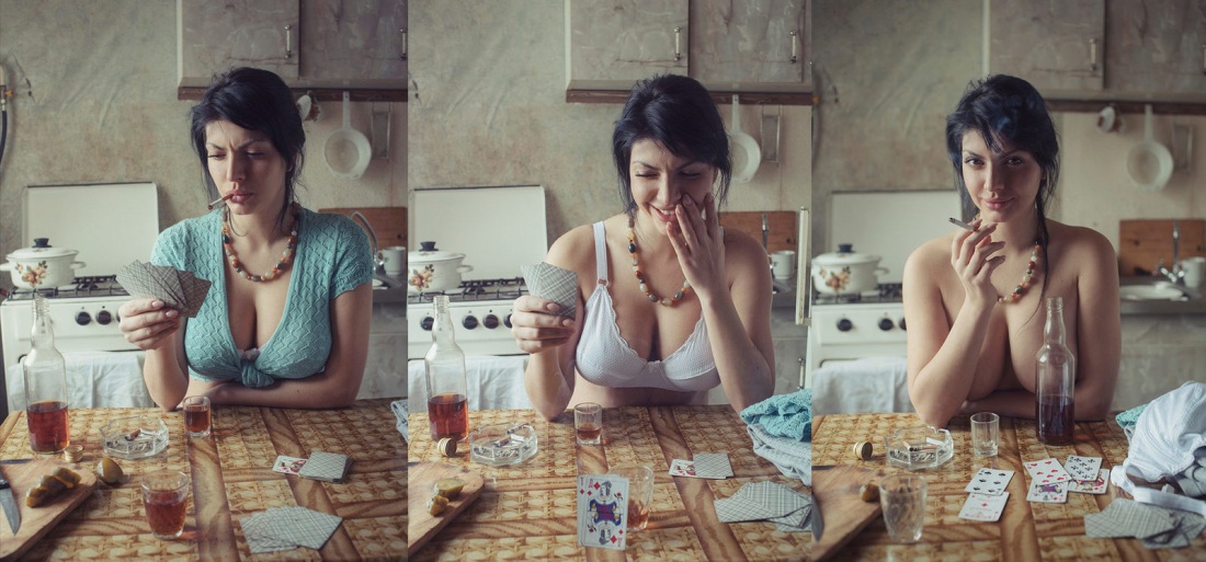 Проиграла в карты на раздевание