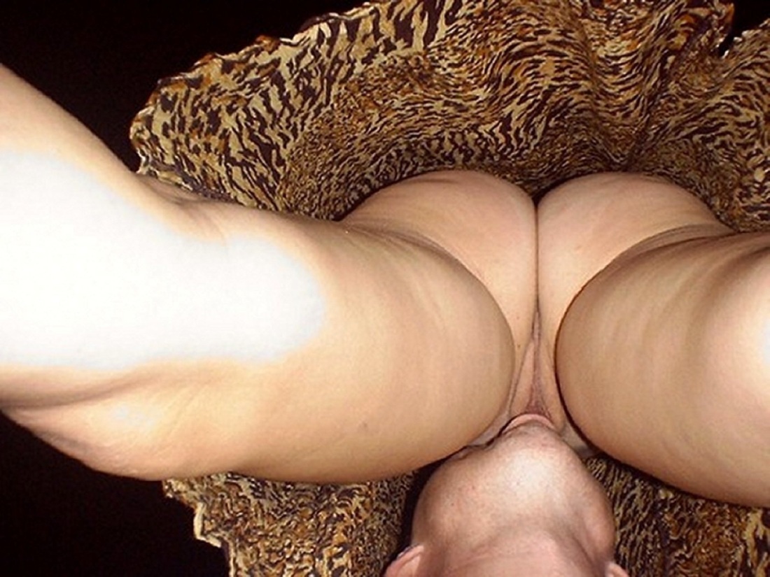 Женщины вид снизу кунилингус