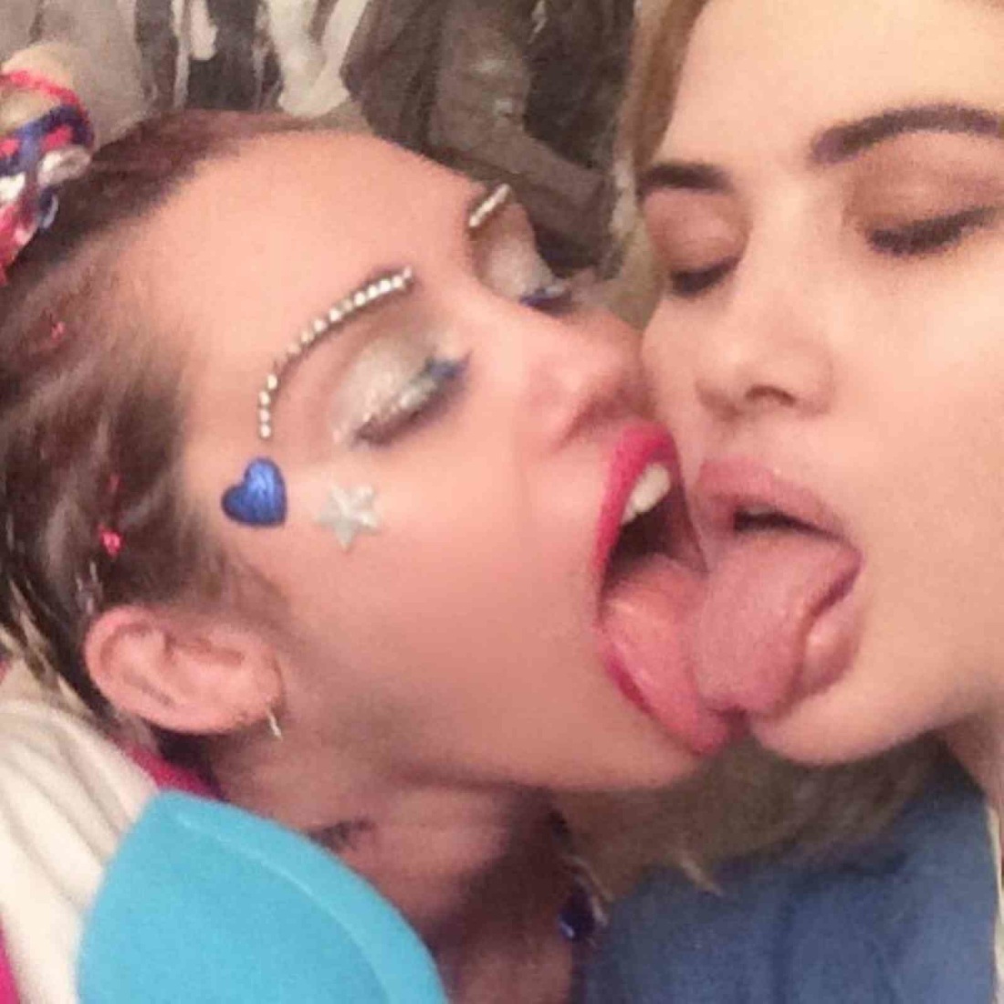 Слив интима Майли Сайрус