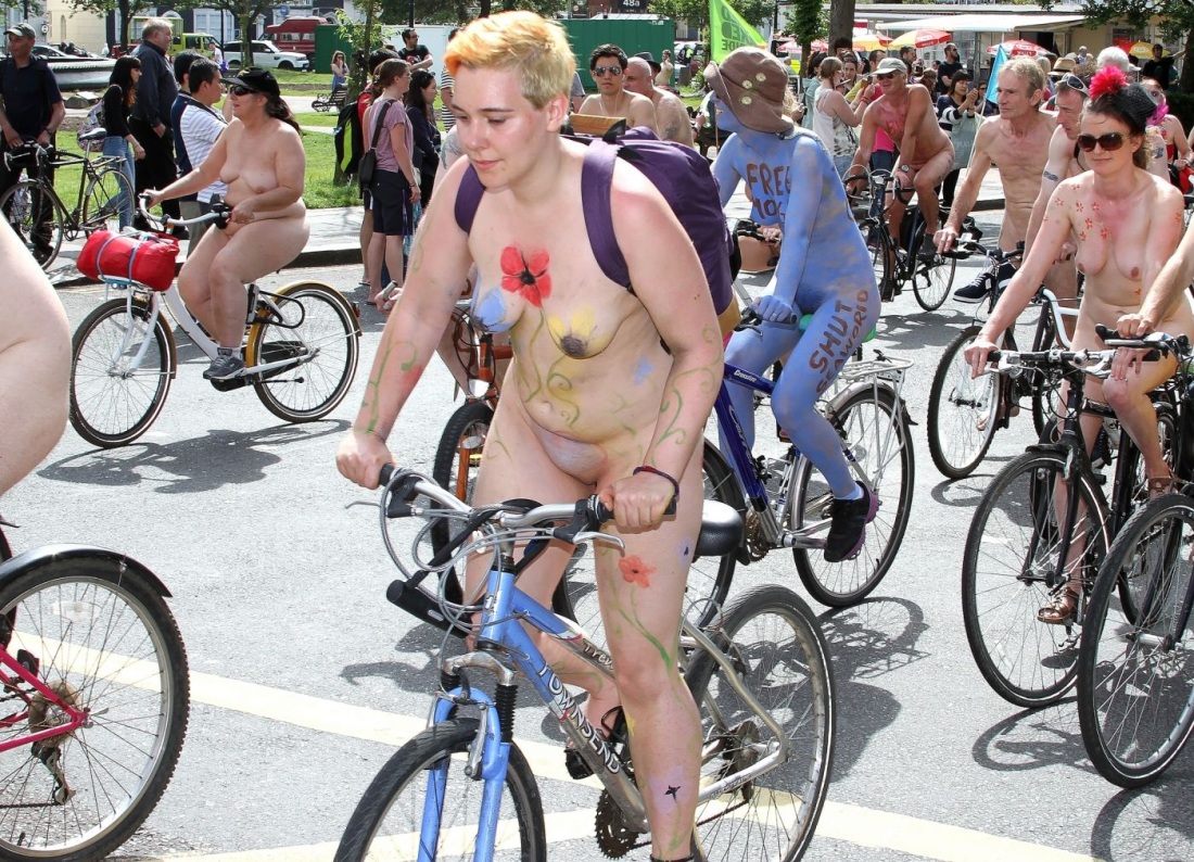 Голый велопробег