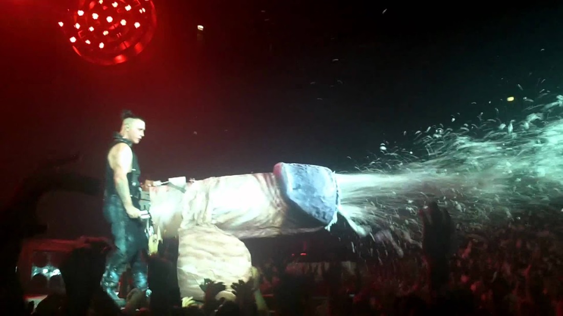 Группа Rammstein Zick Zack