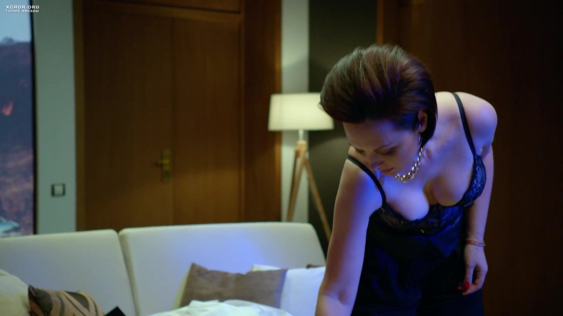 Ирина Темичева в Нижнем белье в сериале кухня