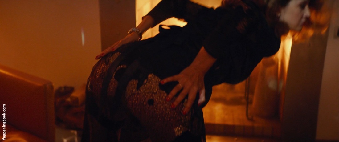 Виктория Исакова голая в фильме