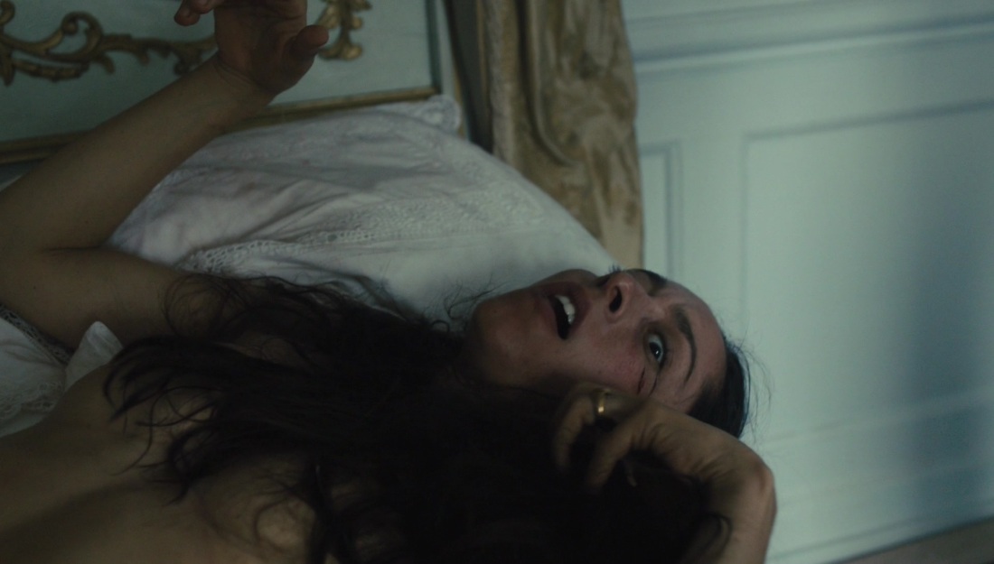 Oona Chaplin похожа на порноактрису