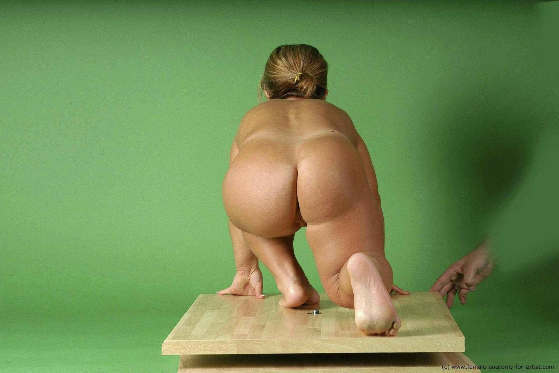 Красивые голые лилипутки