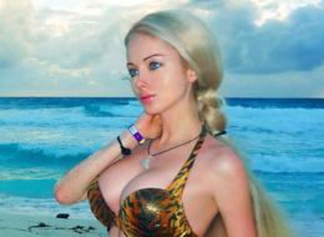 Анна Лукьянова фото в купальнике