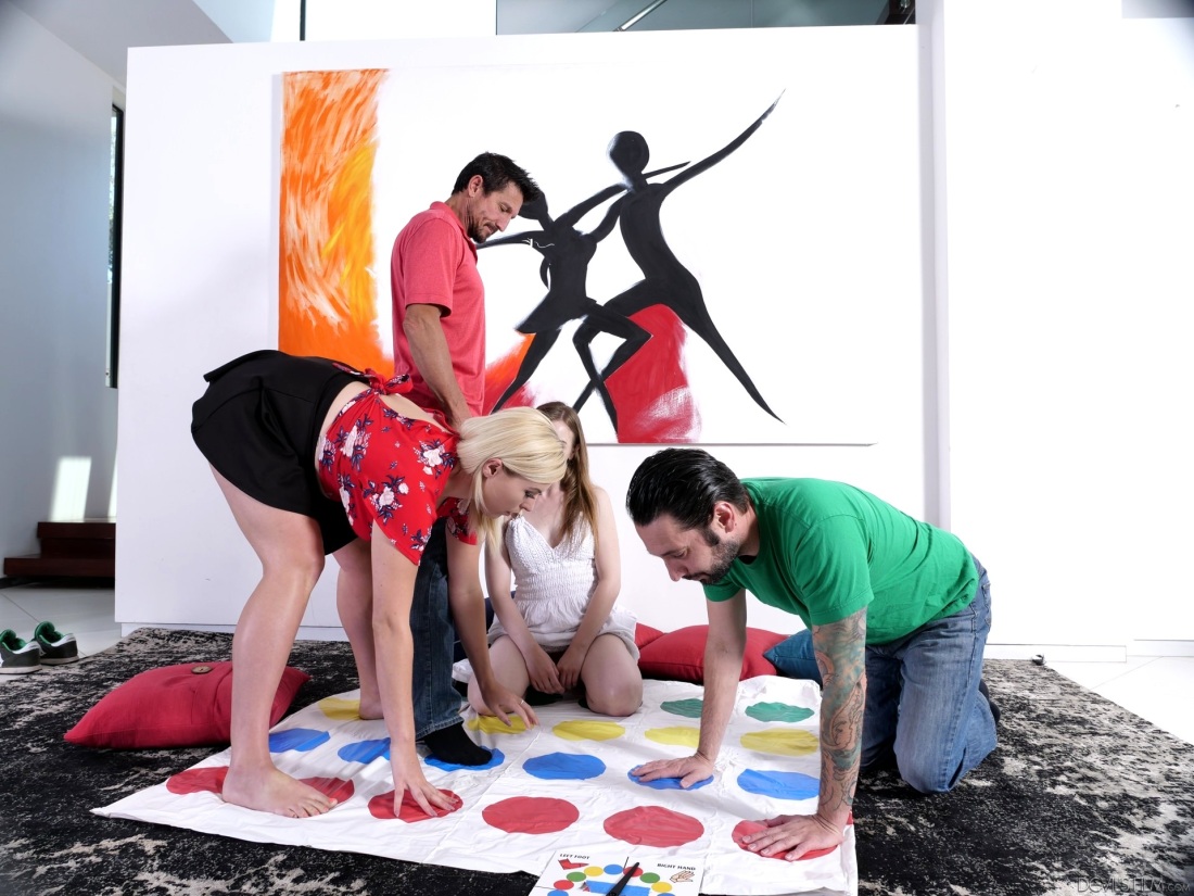 Фэмили Строкес Кензи SEKS