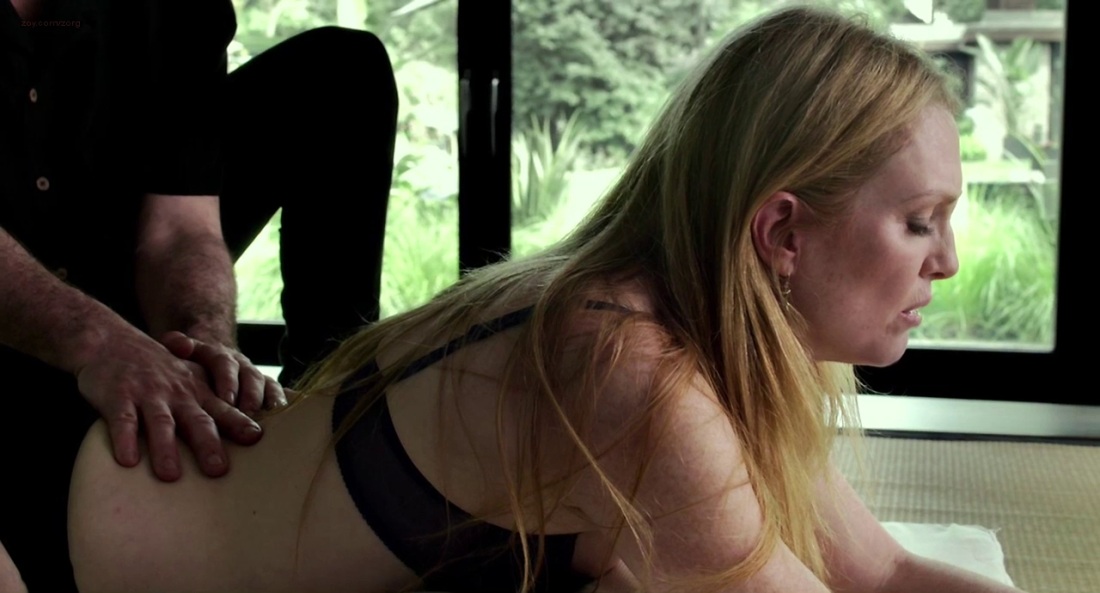 Джулианна Мур лесбийская сцена